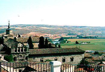 �g���h�̊X�͂���̕��i